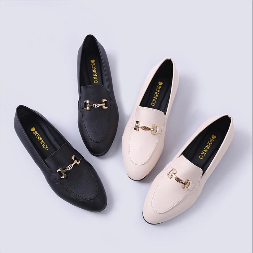 2018 spring female new fashion shallow mouth flat shoes metal buckle small shoes