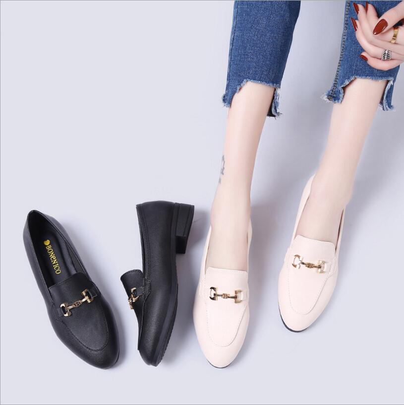 2018 spring female new fashion shallow mouth flat shoes metal buckle small shoes