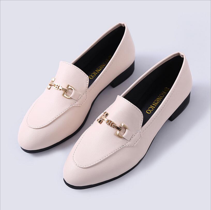 2018 spring female new fashion shallow mouth flat shoes metal buckle small shoes