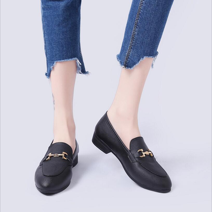 2018 spring female new fashion shallow mouth flat shoes metal buckle small shoes