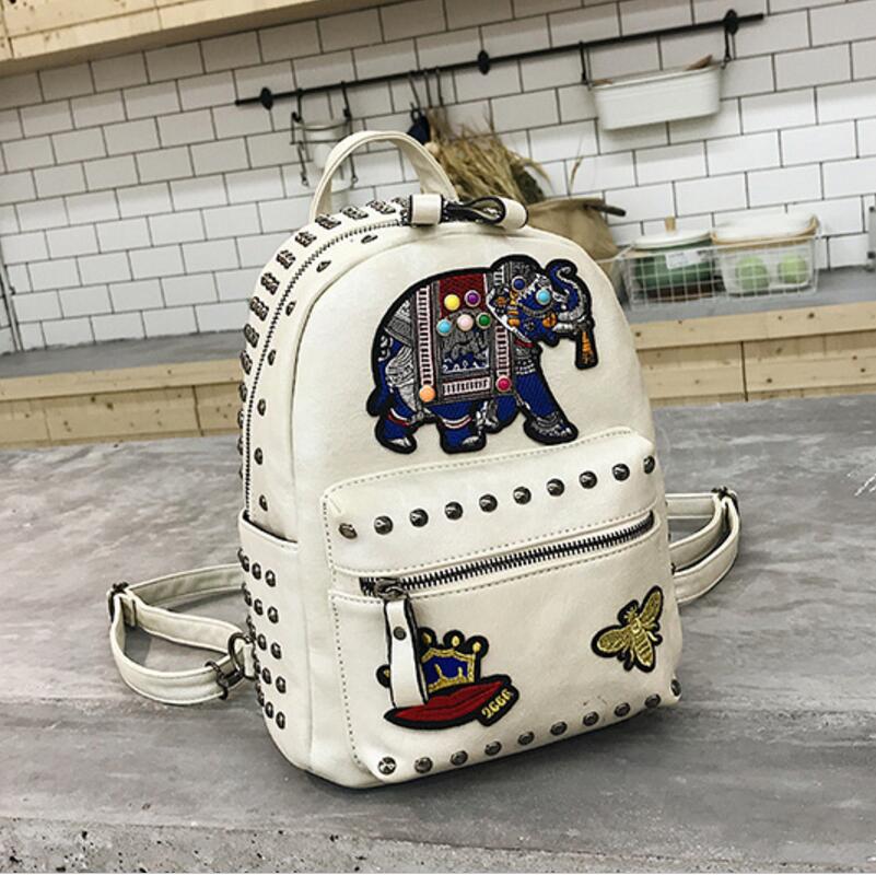 2018 new backpack large capacity travel bag rivet embroidery student backpack bag backpack
