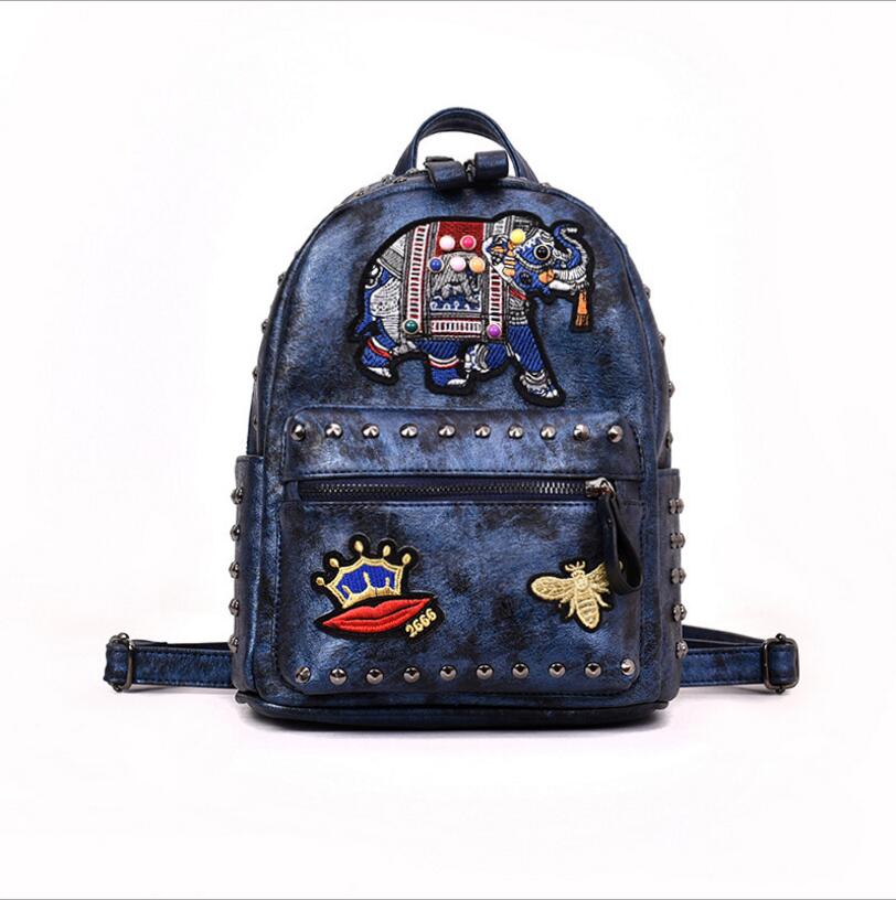 2018 new backpack large capacity travel bag rivet embroidery student backpack bag backpack