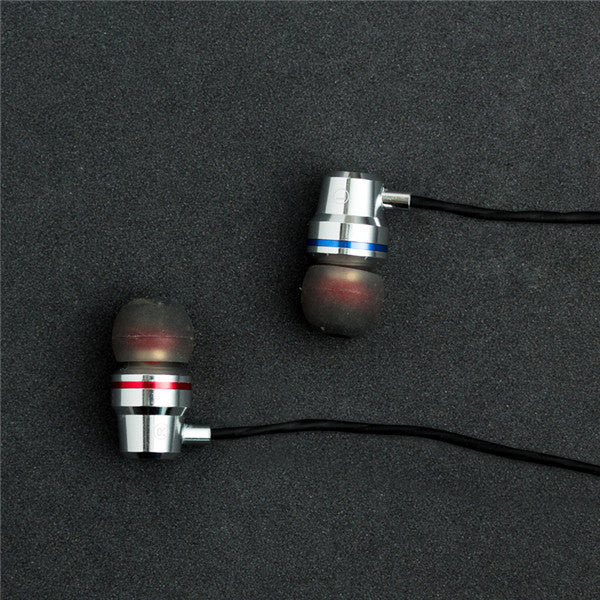Metal Subwoofer In Ear Earphones with Microphone Fone De Ouvido Audifonos for All 3.5mm Phone