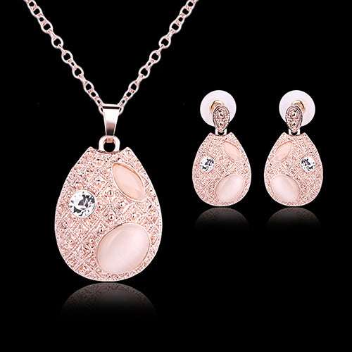 Elegant Lady Rhinestone Resin Teardrop Necklace Stud Earring Dancing Jewelry Set