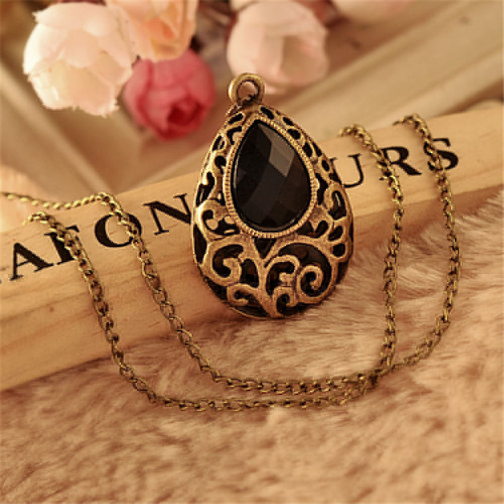 Women Vintage Jewelry Long Chain Waterdrop Carved Pendant Sweater Necklace