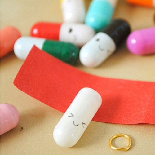 50 Pcs Message Storage Bottle Capsule Letter Cute Love Friendship Half Color Pill