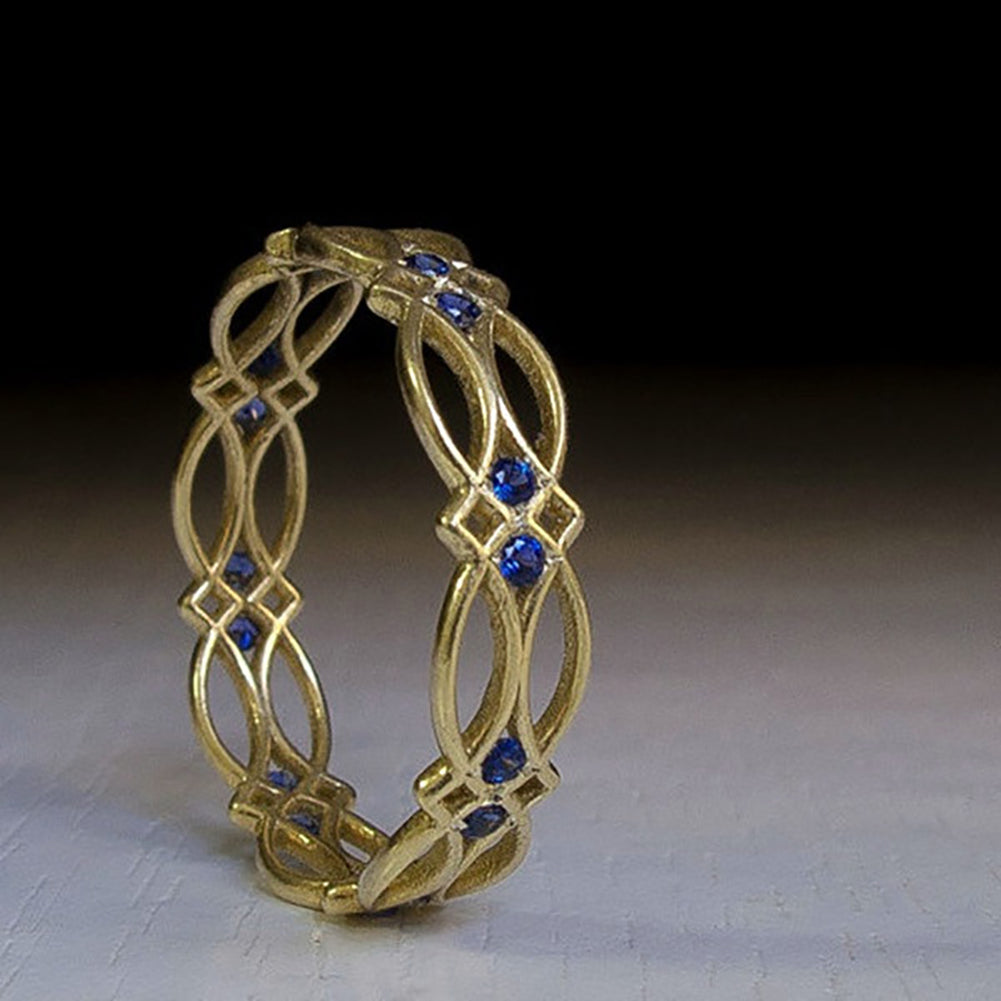 Fashion Hollow Inlaid Rhinestone Wavy Finger Ring Party Club Women Jewelry Gift