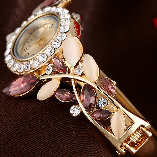 Women's Leaves Round Dial Rhinestone Inlaid Bracelet Quartz Dress Wrist Watch