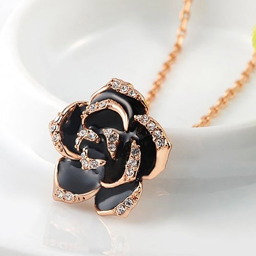 Fashion Lady Women Rhinestone Rose Flower Pendant Necklace Elegant Xmas Gift