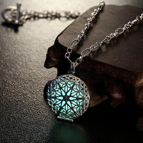 Stylish Luminous Openable Hollow Round Locket Pendant Necklace Jewelry Charm