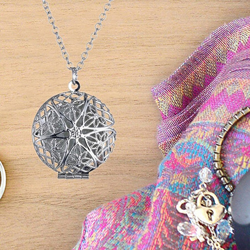 Stylish Luminous Openable Hollow Round Locket Pendant Necklace Jewelry Charm