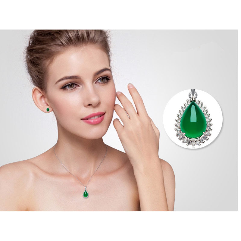 DZ04 Natural Chrysoprase Pendant 925 Sterling Silver Zircon Decoration Frame  Fashion Simple Women’s Jewelry