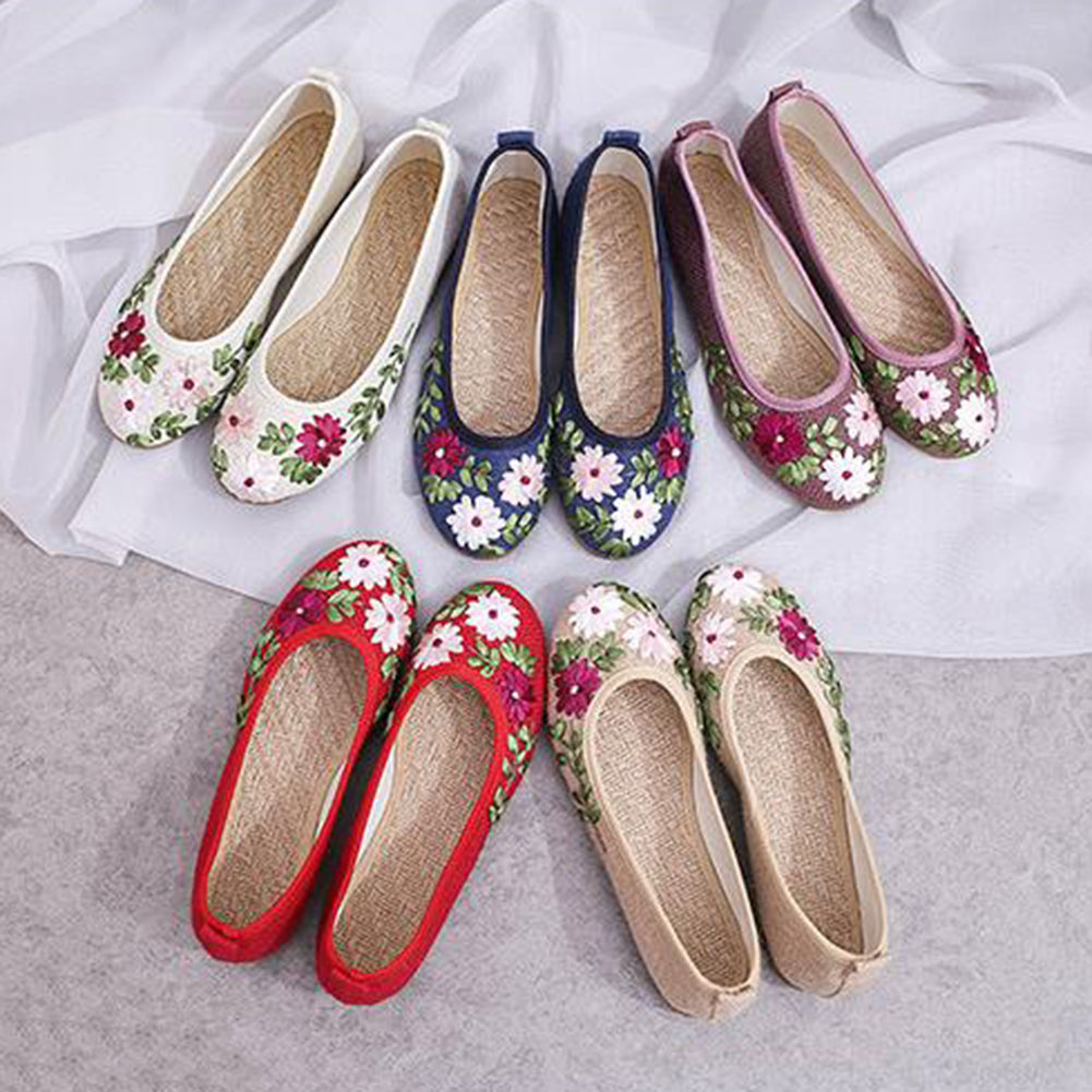 Women's Ethnic Embroidered Flower Soft Leisure Flats Heel Dancing Walking Shoes