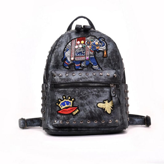 2018 new backpack large capacity travel bag rivet embroidery student backpack bag backpack