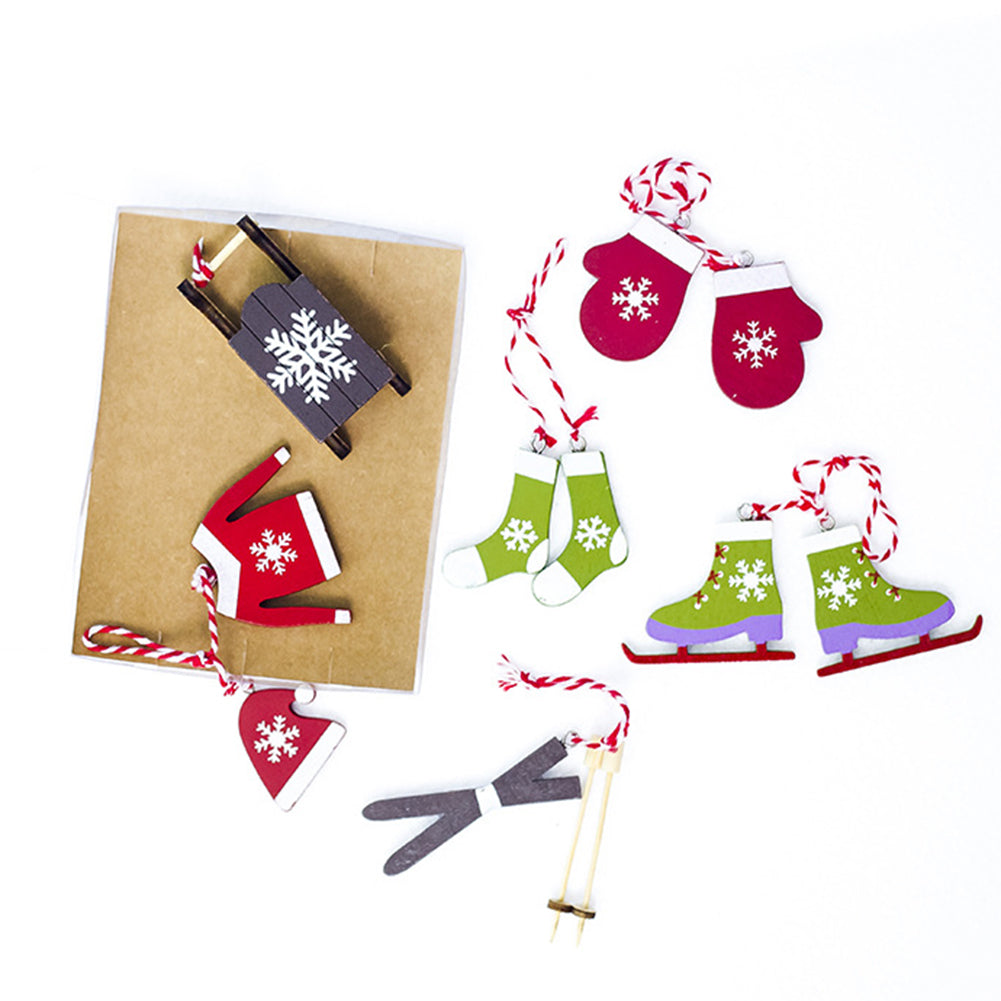 Sleigh Car Stockings Shoes Gloves Clothes Hat Set Wooden Christmas Tree Ornament