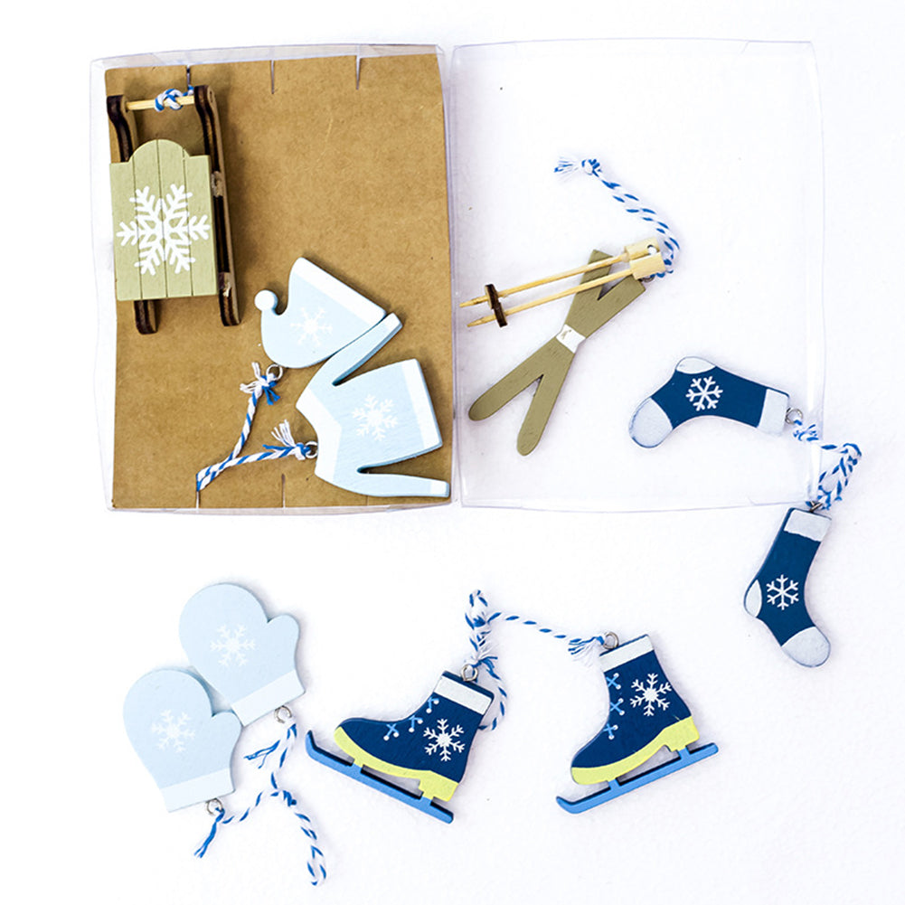 Sleigh Car Stockings Shoes Gloves Clothes Hat Set Wooden Christmas Tree Ornament