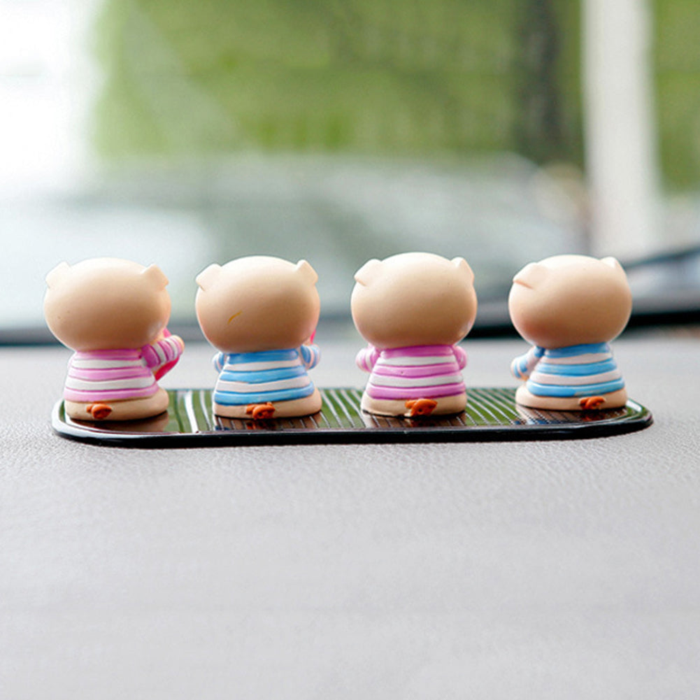 4Pcs/Set Cute Cartoon LOVE Pig Resin Car Dashboard Doll Ornaments Accessories