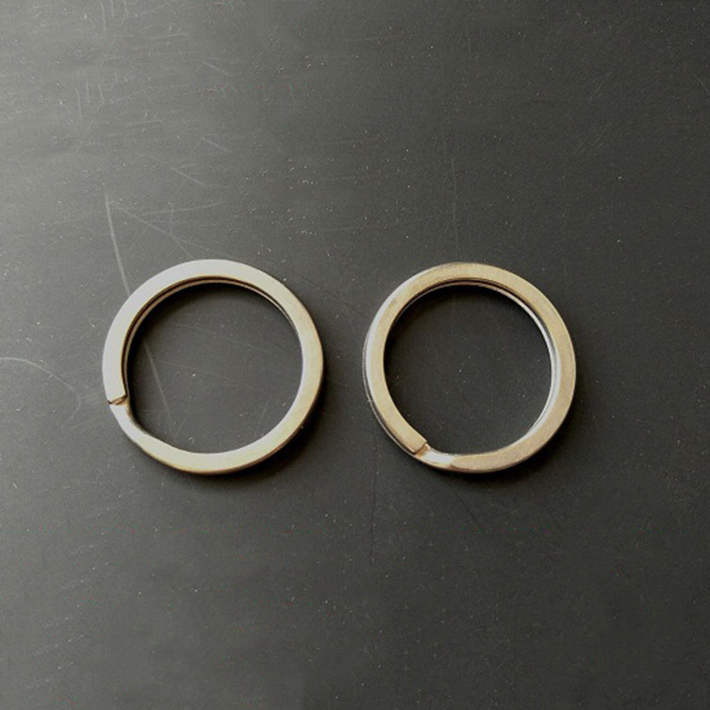 Outdoor Portable Titanium Alloy Light Strong Solid Split Keyring Round Keyfob