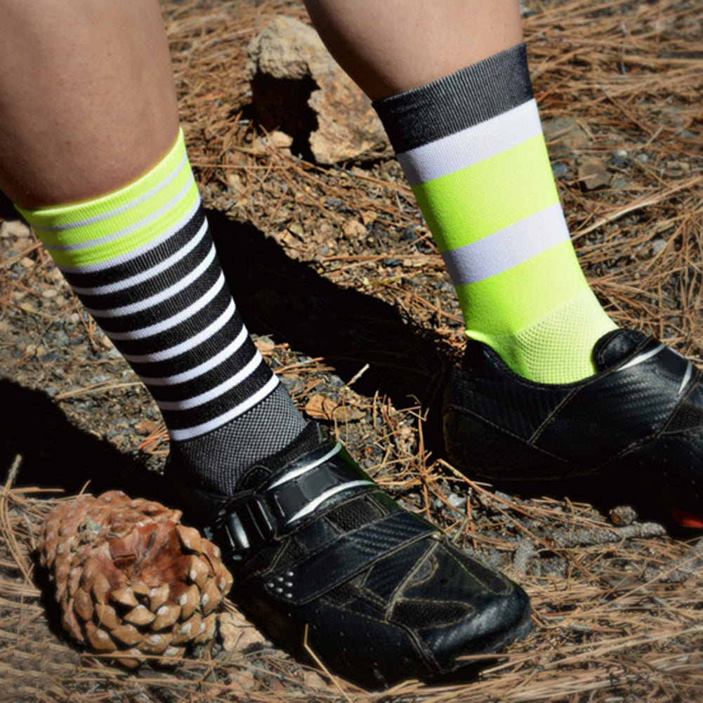 Pro Men Women Cycling Riding Sports Anti-Sweat Breathable Striped Ankle Socks