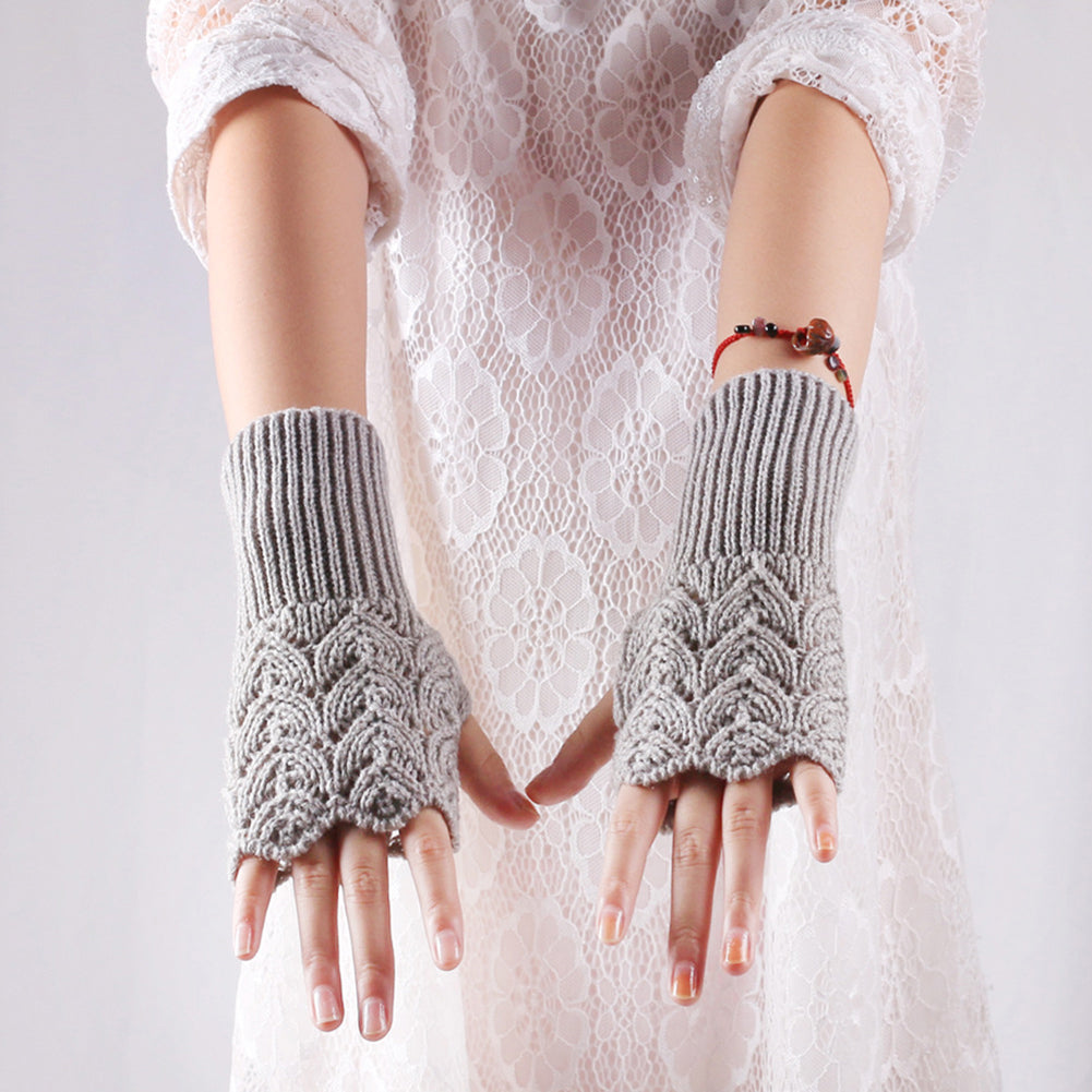 Fashion Winter Fingerless Gloves Solid Color Women Knitted Hollow Heart Mittens