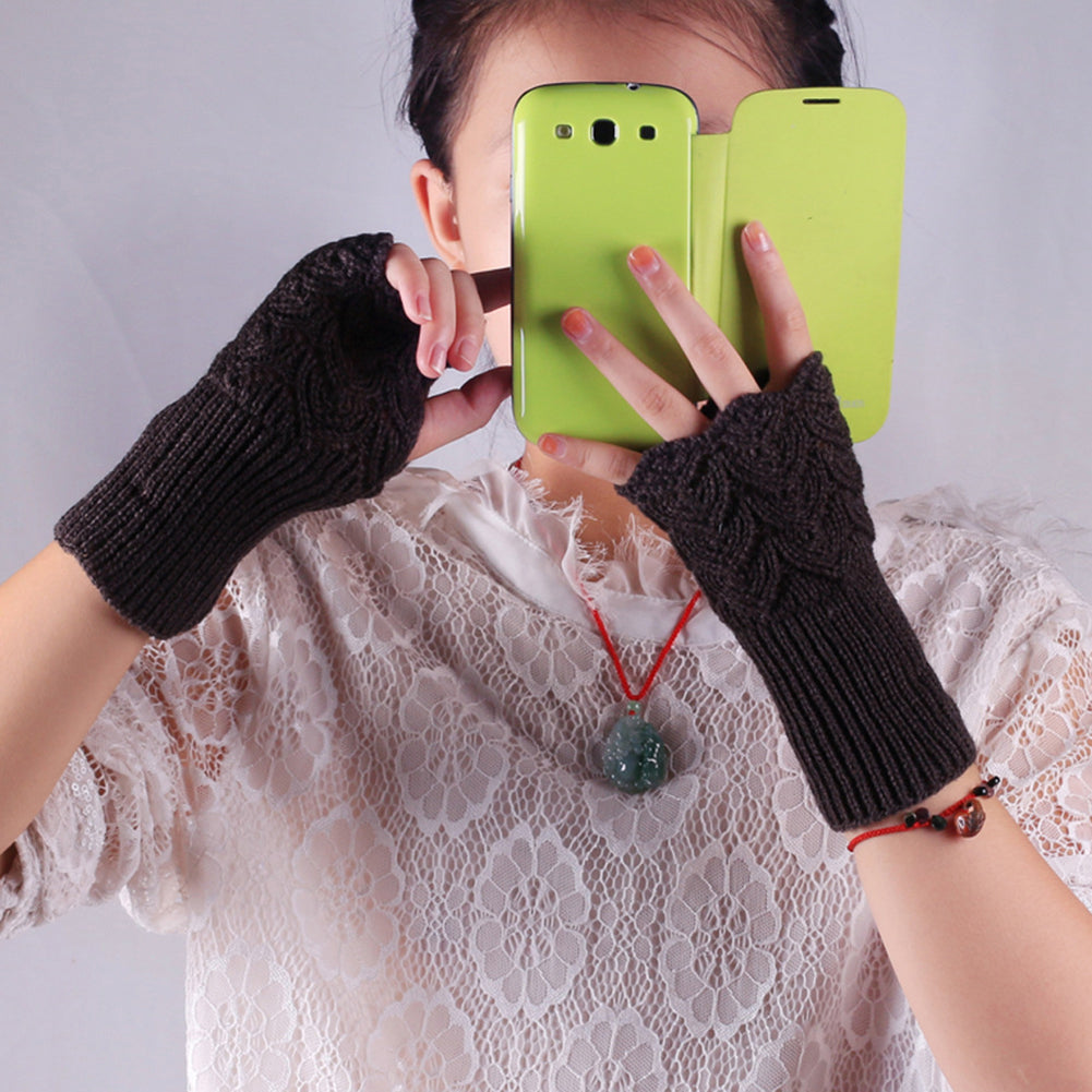 Fashion Winter Fingerless Gloves Solid Color Women Knitted Hollow Heart Mittens