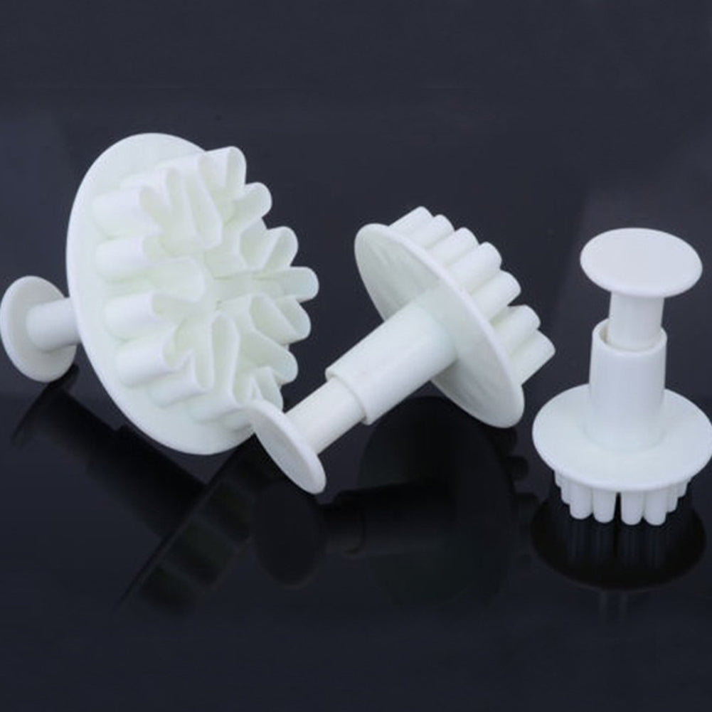 3Pcs Snowflake Fondant Cake Decorating Mold DIY Sugarcraft Cutter Plunger Mould