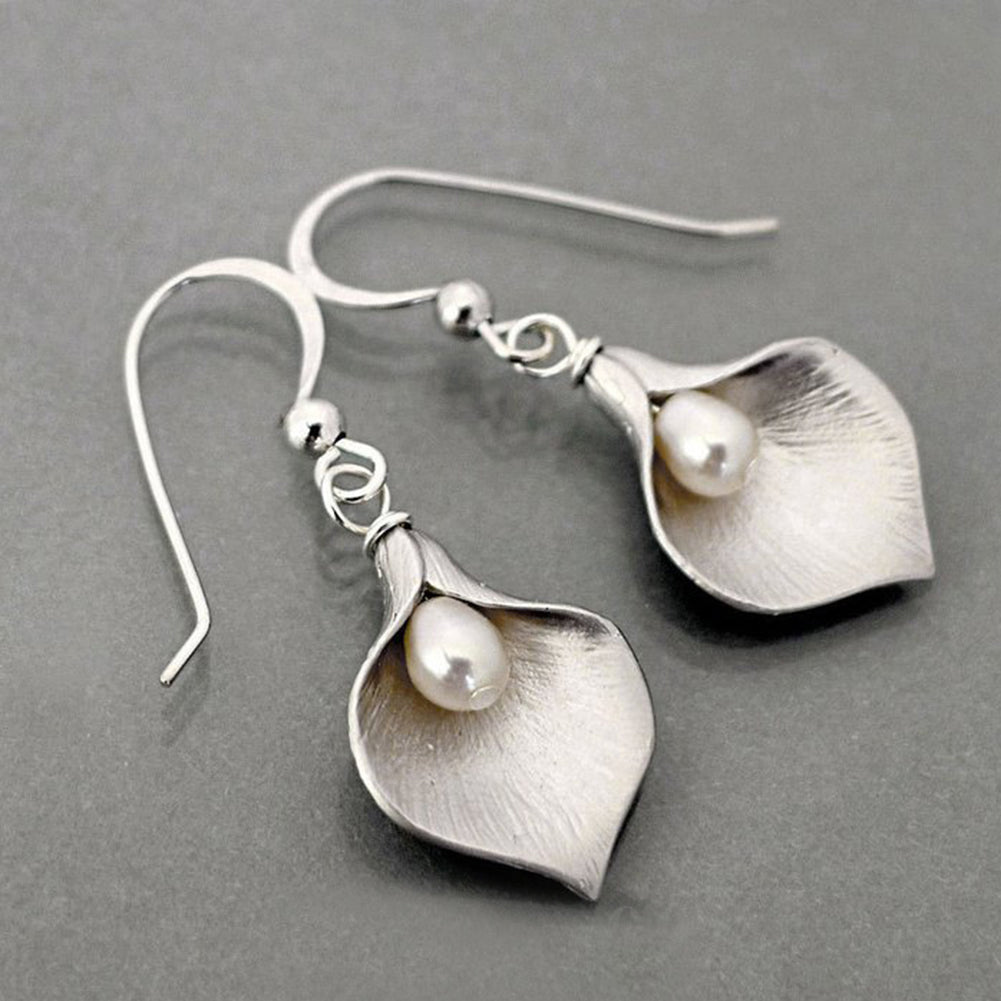 Creative Women Faux Pearl Flower Petal Pendant Hook Earrings Retro Party Jewelry