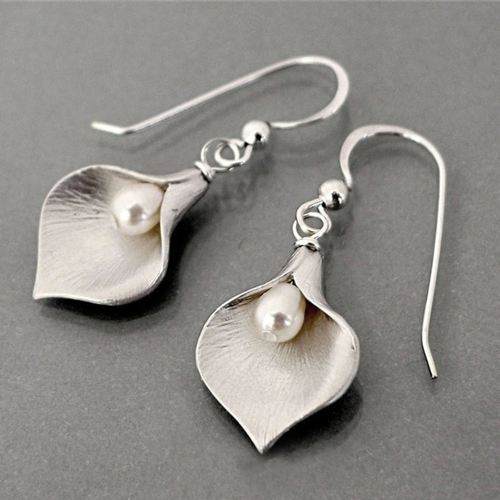 Creative Women Faux Pearl Flower Petal Pendant Hook Earrings Retro Party Jewelry