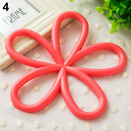 New Flower Shape PVC Anti-Slip Table Insulation Mat Heat Pad Kitchen Placemats