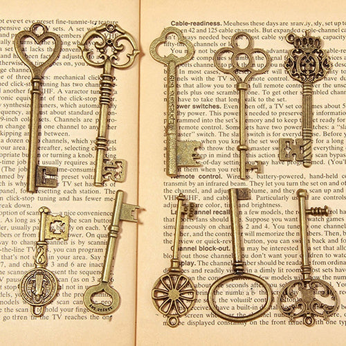 15 Pcs Antique Vintage Old Look Bronze Keys Heart Bow Pattern Necklace Pendant