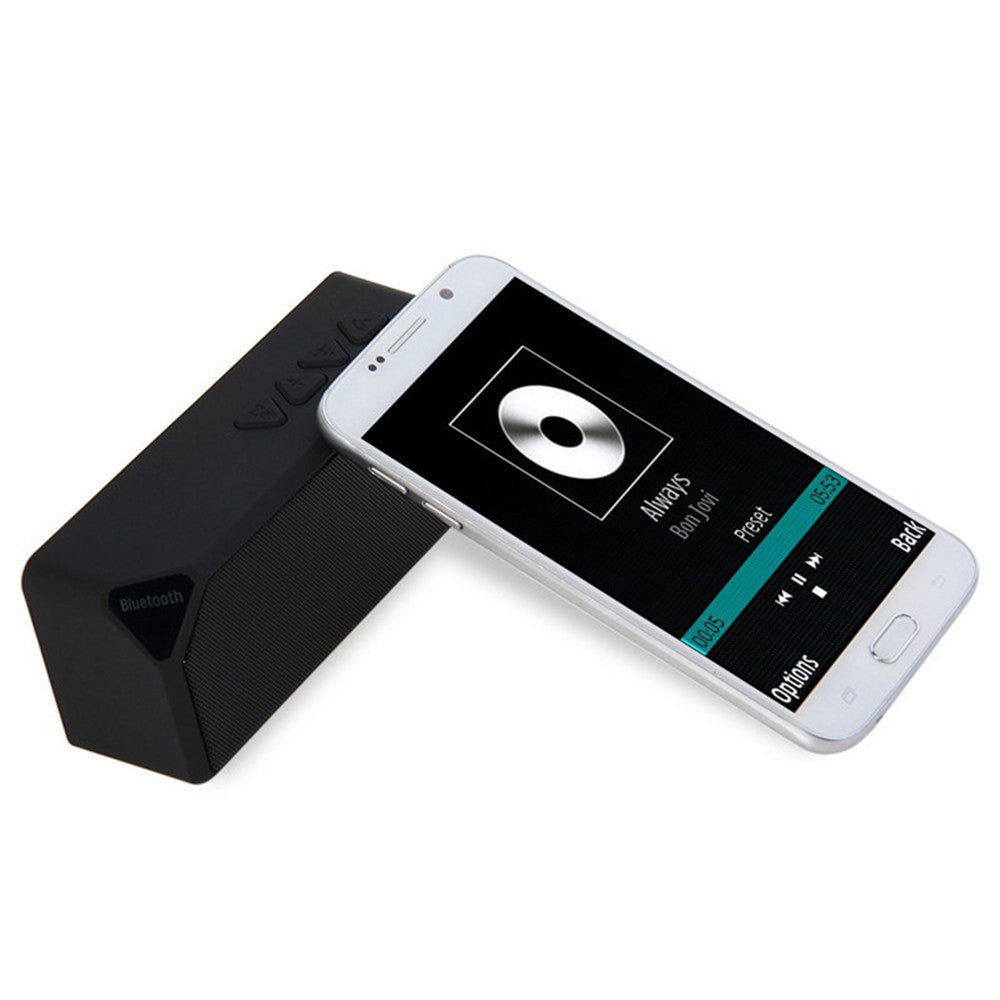 Mini Wireless Colorful LED Lights Pulse Bluetooth 2.0 Speaker Support Handsfree TF AUX FM Radio for Smartphone