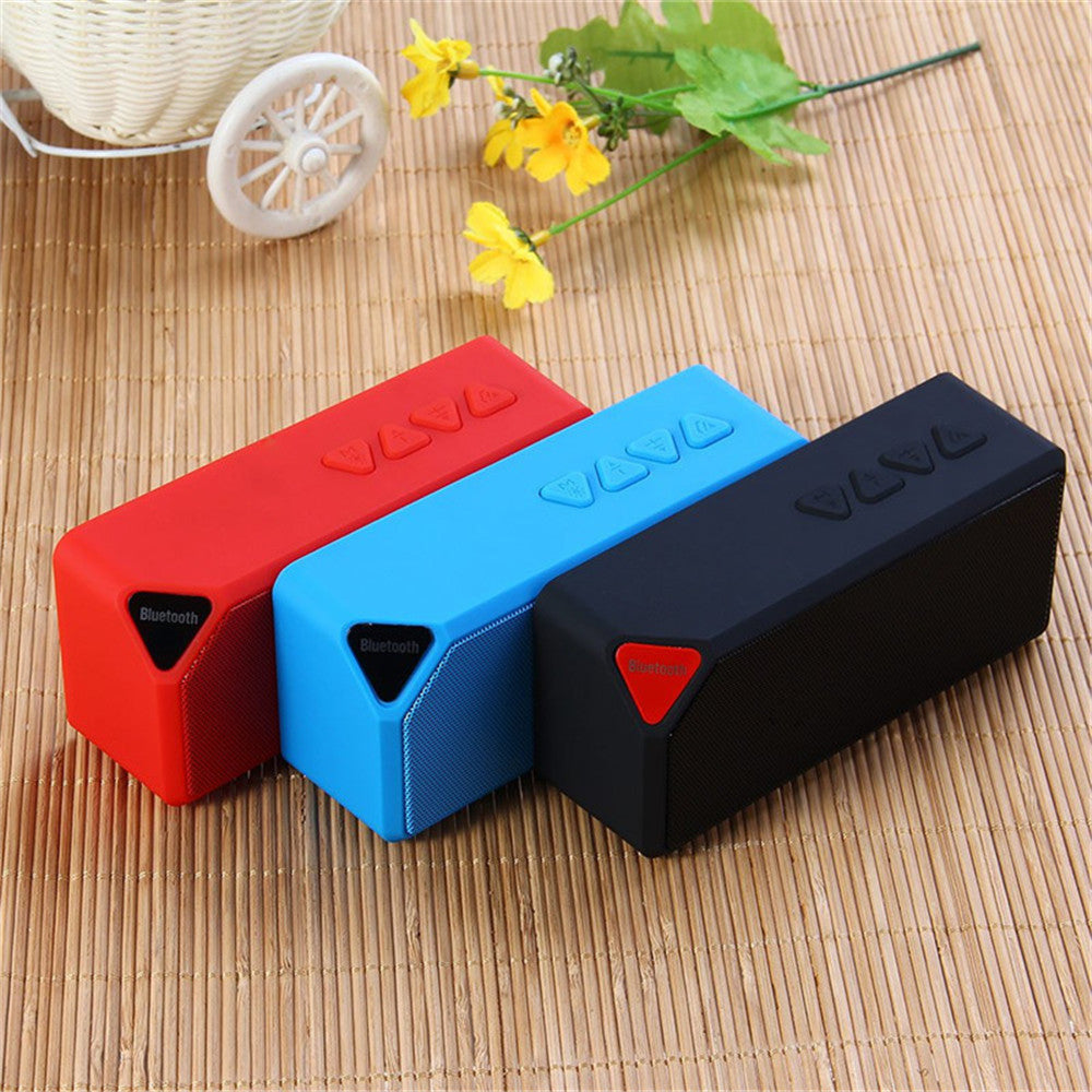 Mini Wireless Colorful LED Lights Pulse Bluetooth 2.0 Speaker Support Handsfree TF AUX FM Radio for Smartphone