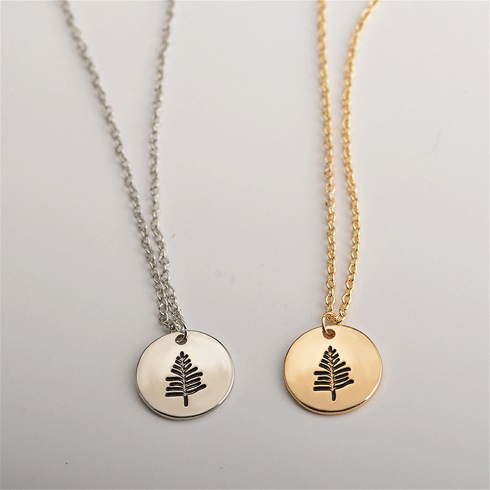 Fashion Women Round Leaf Carving Pendant Necklace Adjustable Chain Jewelry Gift