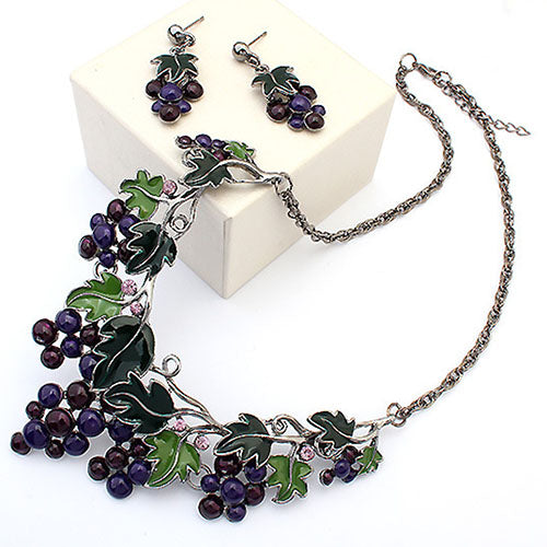 Women's Fashion Grape Leaves Pendant Choker Chain Necklace Earrings Jewelry Set