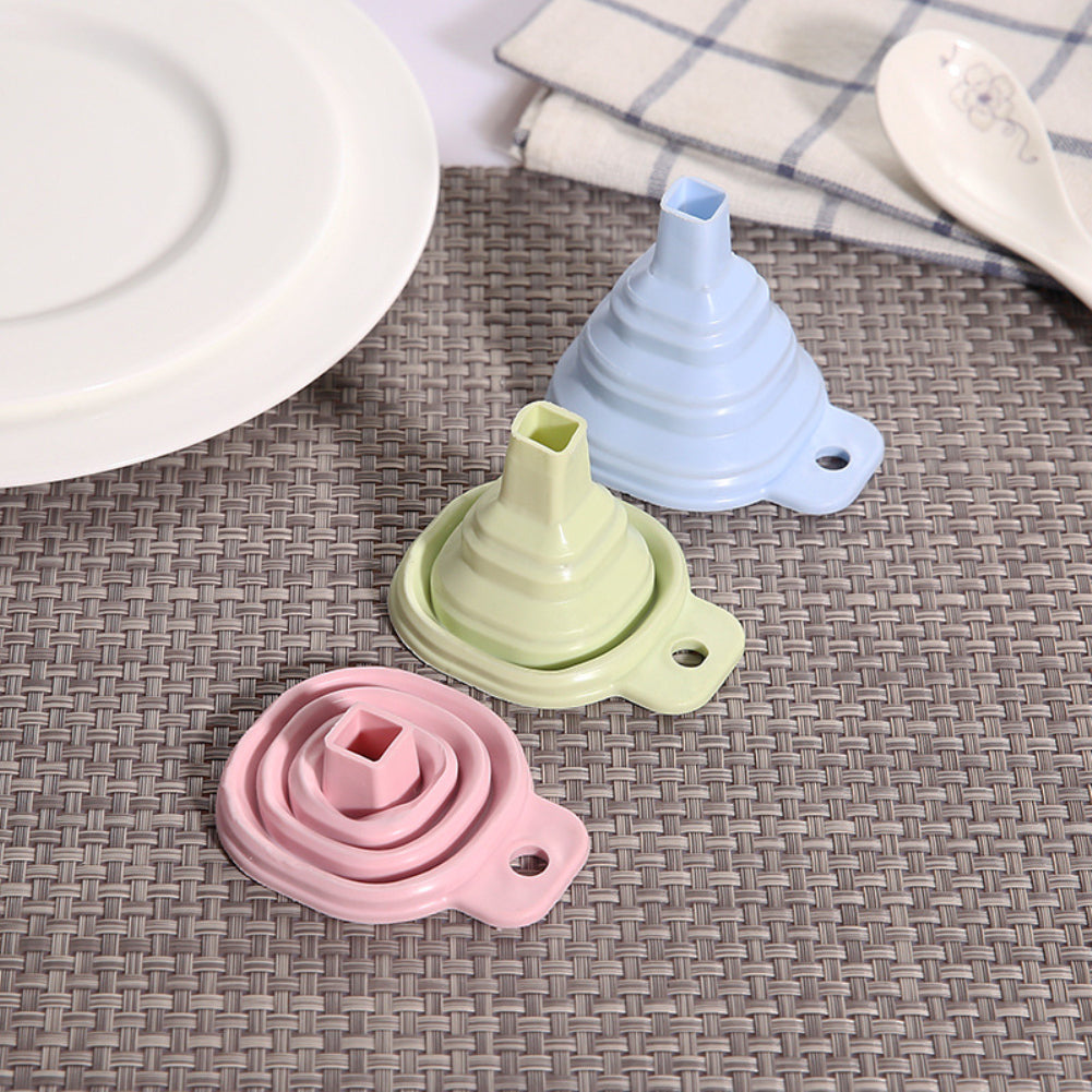 Retractable Mini Funnel Transferring Liquid Oil Perfume Household Kitchen Tool