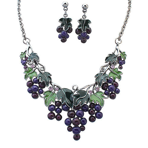 Women's Fashion Grape Leaves Pendant Choker Chain Necklace Earrings Jewelry Set