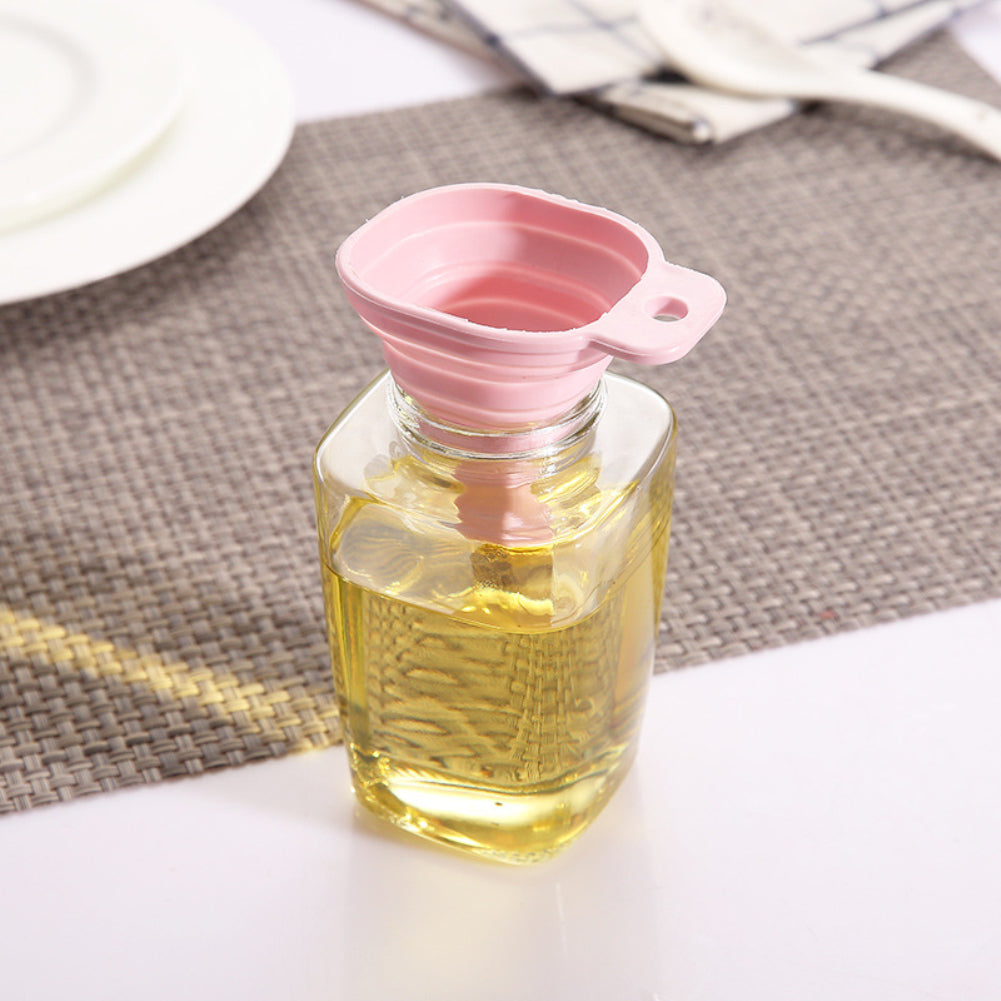 Retractable Mini Funnel Transferring Liquid Oil Perfume Household Kitchen Tool