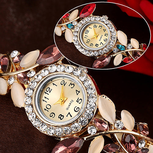 Women's Leaves Round Dial Rhinestone Inlaid Bracelet Quartz Dress Wrist Watch