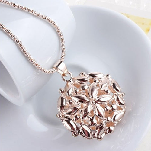 Men Women Infinity Love Silver Plated Couple Skulls Hug Pendant Chain Necklace